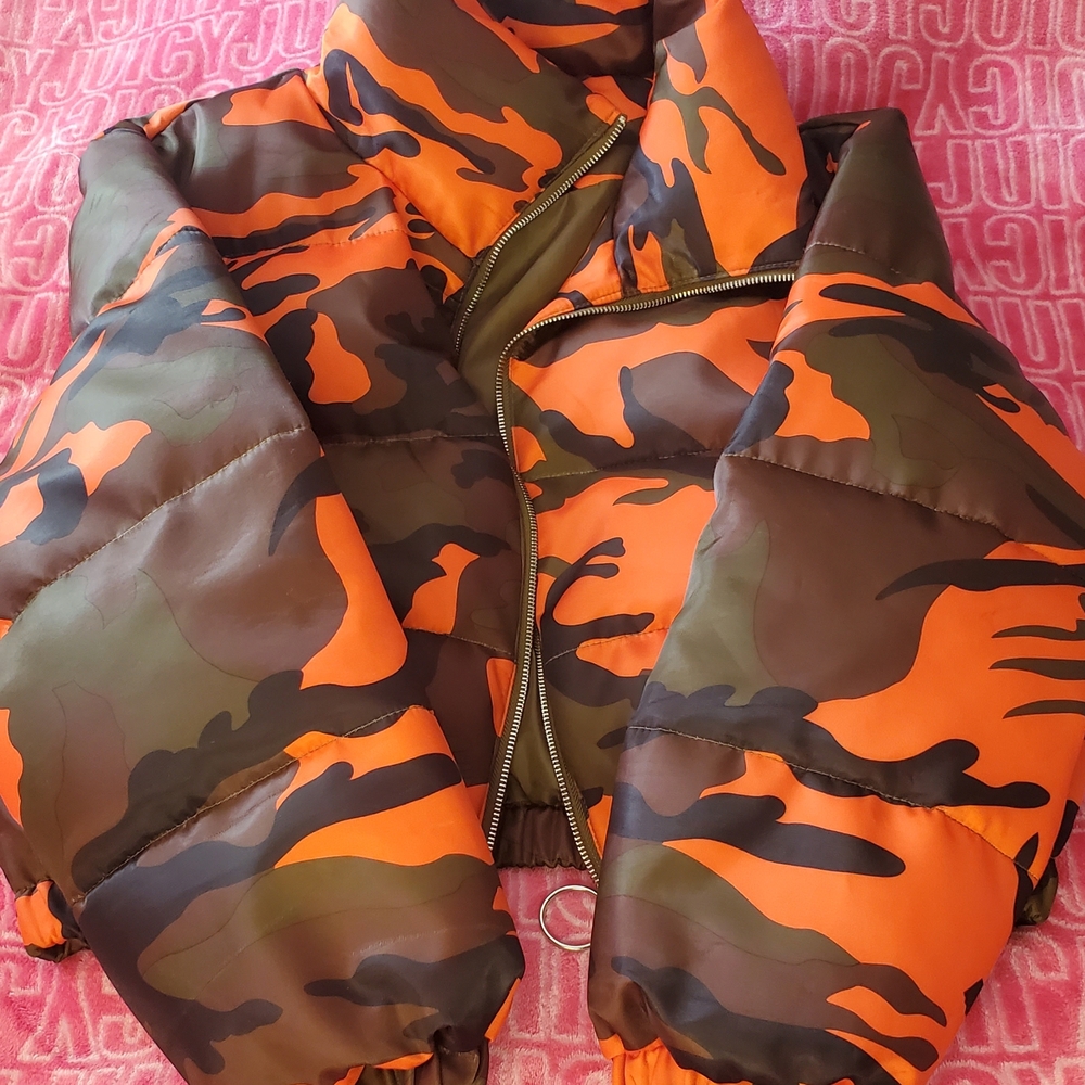 Womens Camouflage Puffer Jacket